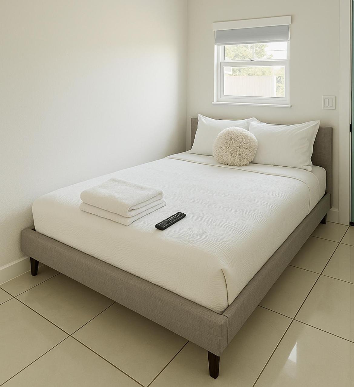 Modern Home - Termpurpedic Queen Bed, Laundry, Free Parkging, Ev Tesla Hollywood Buitenkant foto